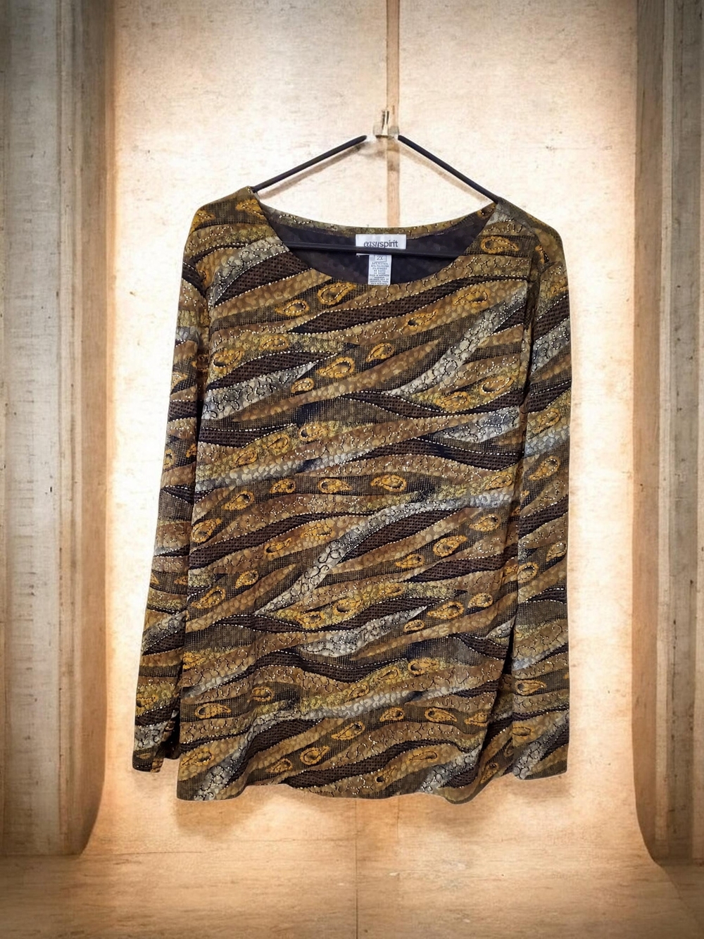 Easy Spirit Women's Long Sleeve Wave Print Top in Metallic Gold and Brown